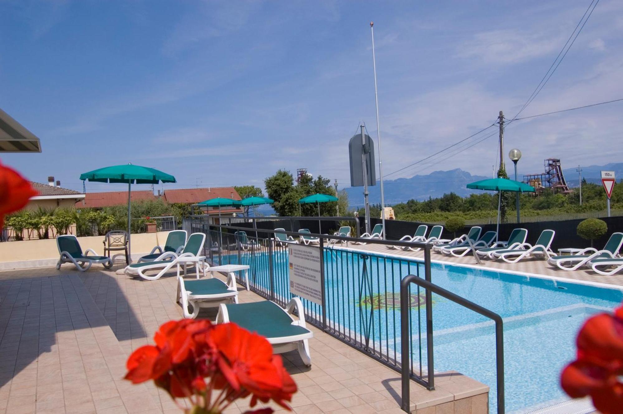 Residenza Orchidee Aparthotel ลาซีเซ ภายนอก รูปภาพ