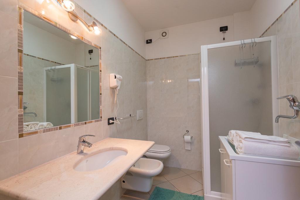 Residenza Orchidee Aparthotel ลาซีเซ ภายนอก รูปภาพ