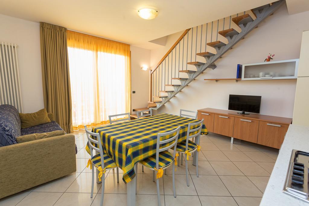 Residenza Orchidee Aparthotel ลาซีเซ ภายนอก รูปภาพ
